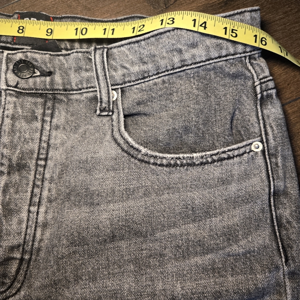 BDG Black Wash Distressed High-Rise Slim Straight Denim Womens Size 31 - Picture 12 of 16